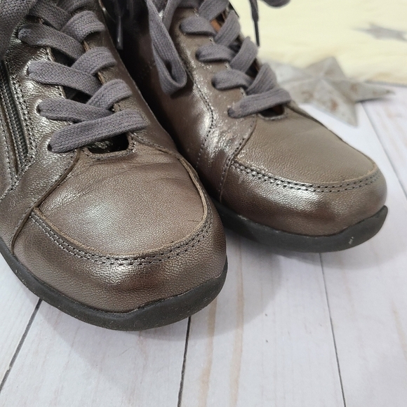 Vionic Abigail lace up sneakers pewter metallic brown size 7.5 - Picture 5 of 7